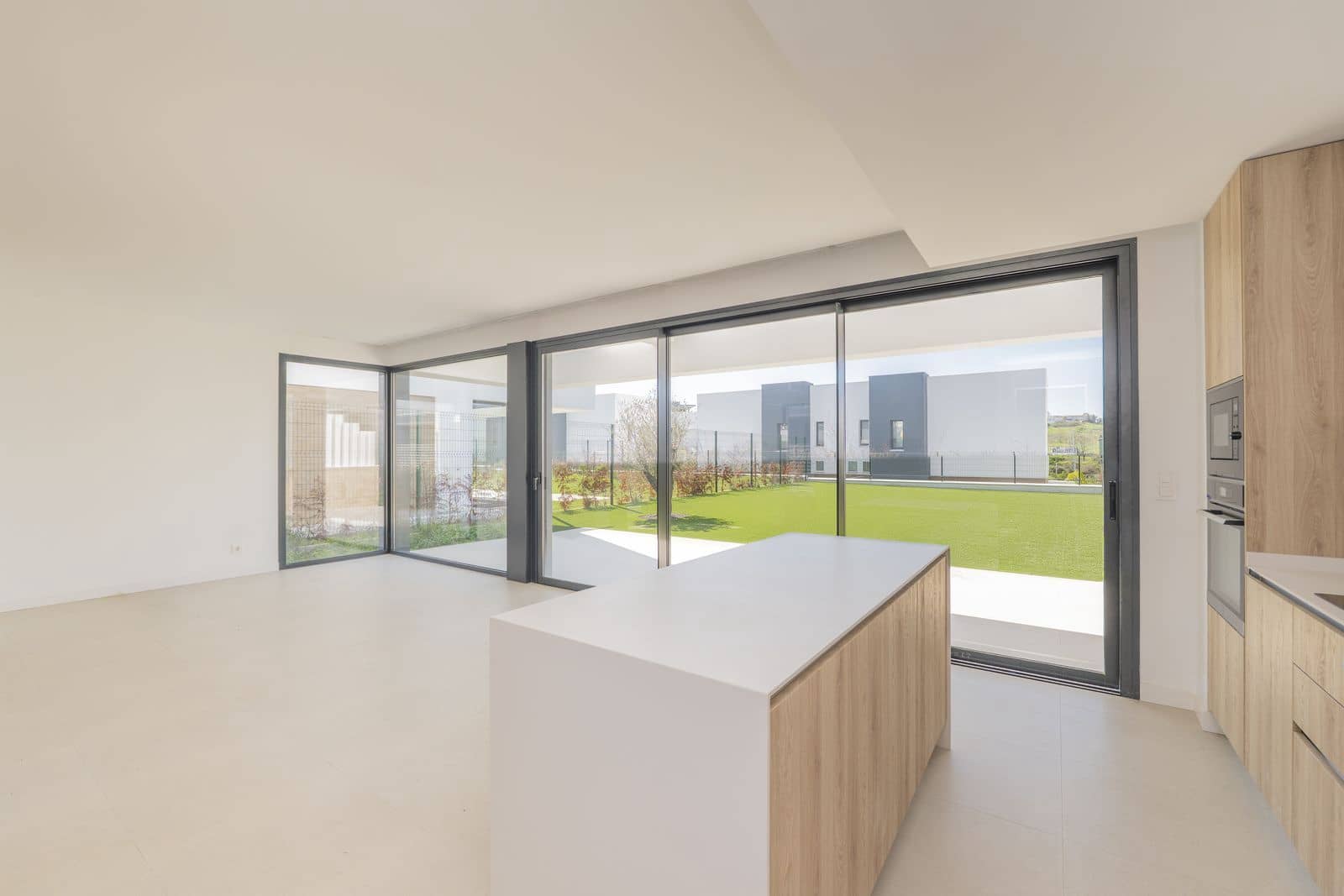 Casa de 3 habitaciones en Estepona en venta - 1.250.000 € (Ref: 9695031)