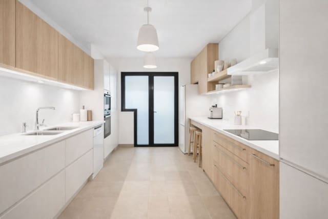 2 sypialnia Apartament na sprzedaż w La Quinta, Benahavís - 775 000 € (Ref: 9695034)