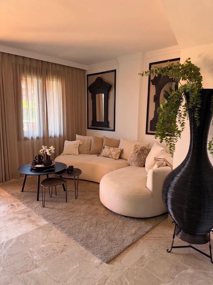 3 makuuhuone Huoneisto myytävänä paikassa Estepona - 499 000 € (Ref: 9695035)