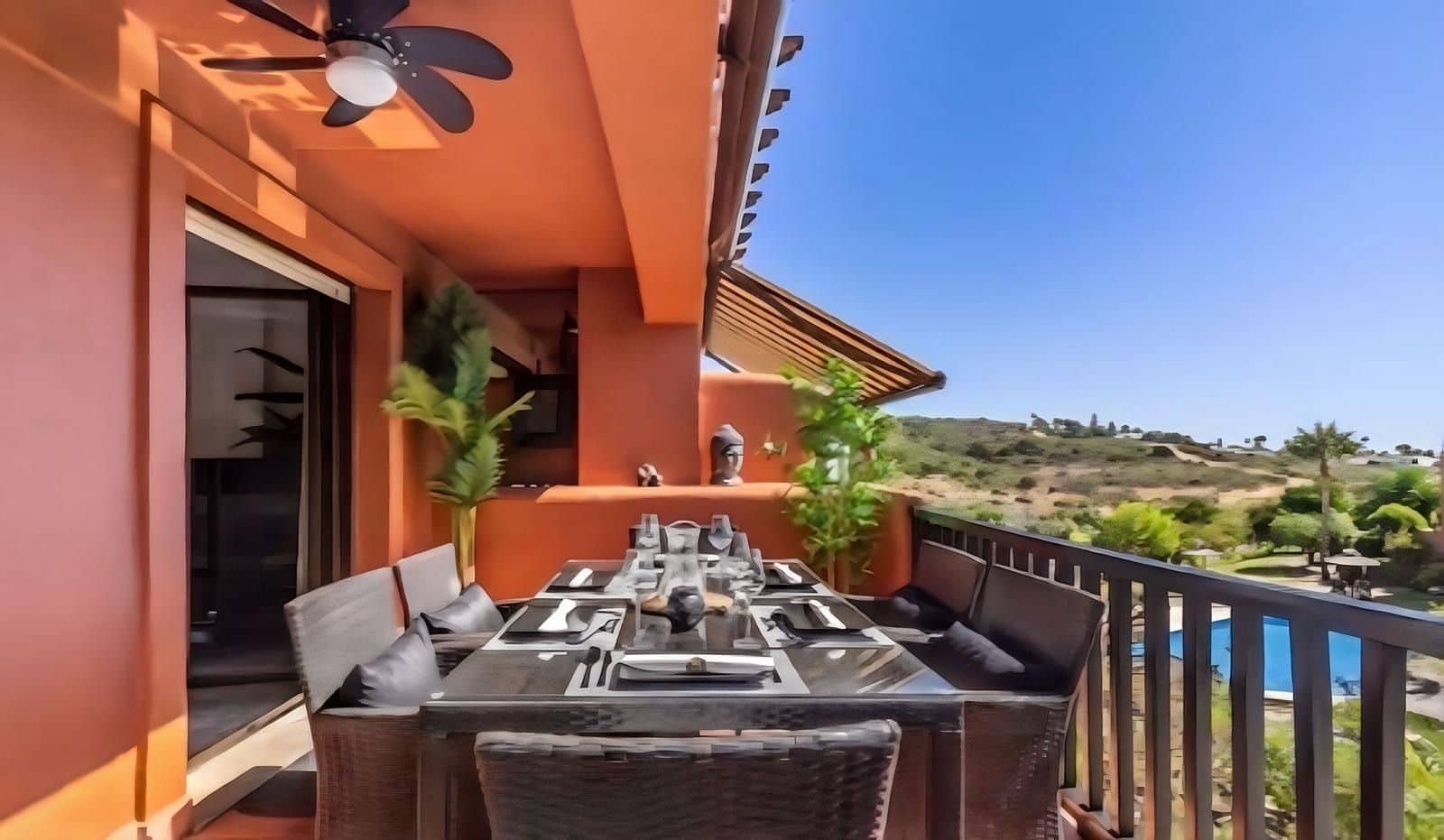 3 makuuhuone Huoneisto myytävänä paikassa Estepona - 499 000 € (Ref: 9695035)