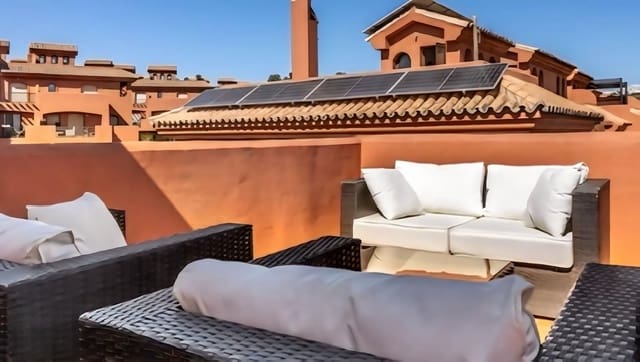 3 makuuhuone Huoneisto myytävänä paikassa Estepona - 499 000 € (Ref: 9695035)