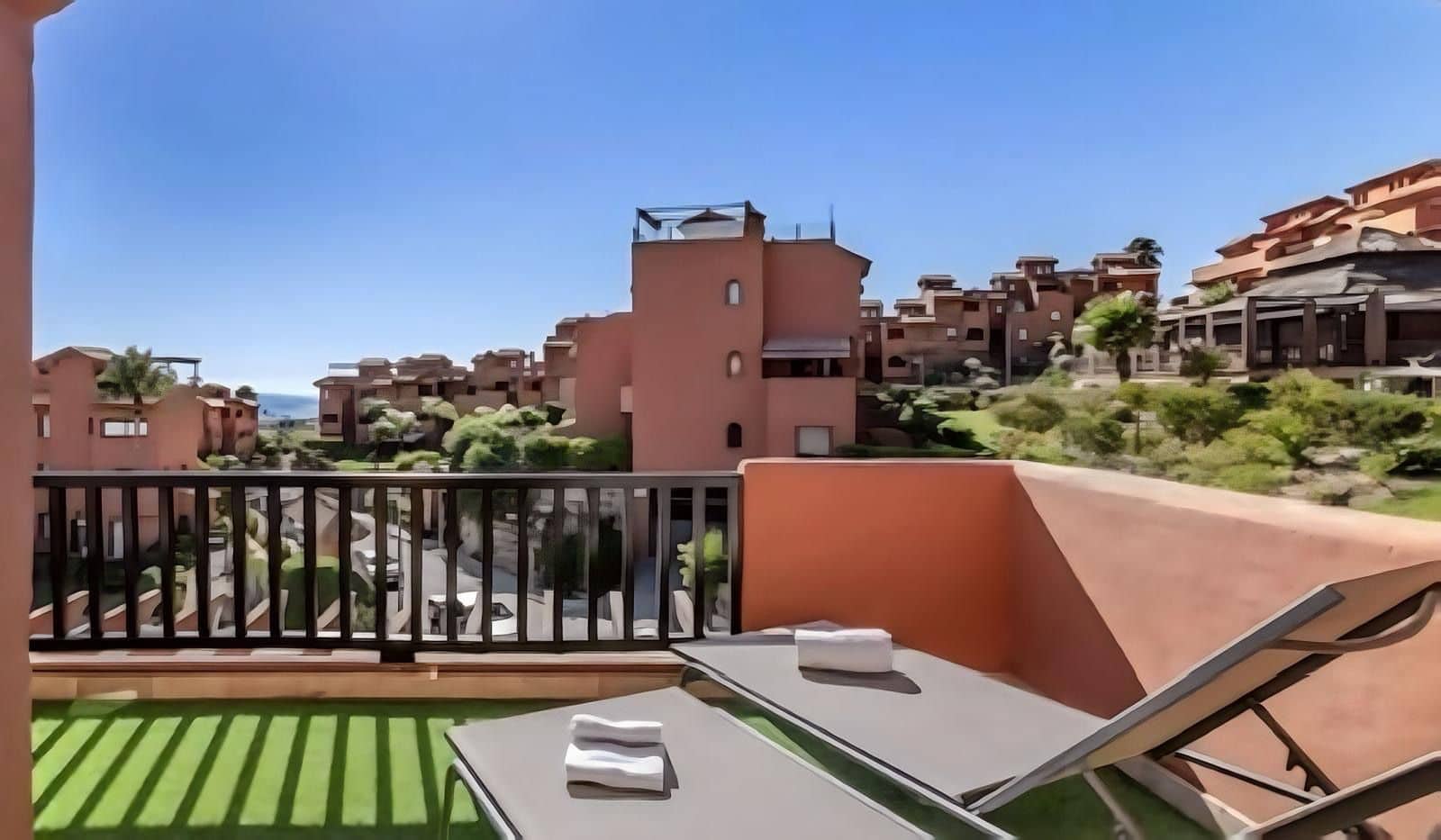 3 makuuhuone Huoneisto myytävänä paikassa Estepona - 499 000 € (Ref: 9695035)