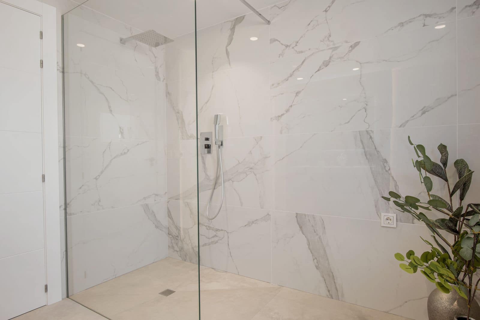 5 soveværelse Villa til salg i Los Flamingos - € 3.495.000 (Ref: 9695036)