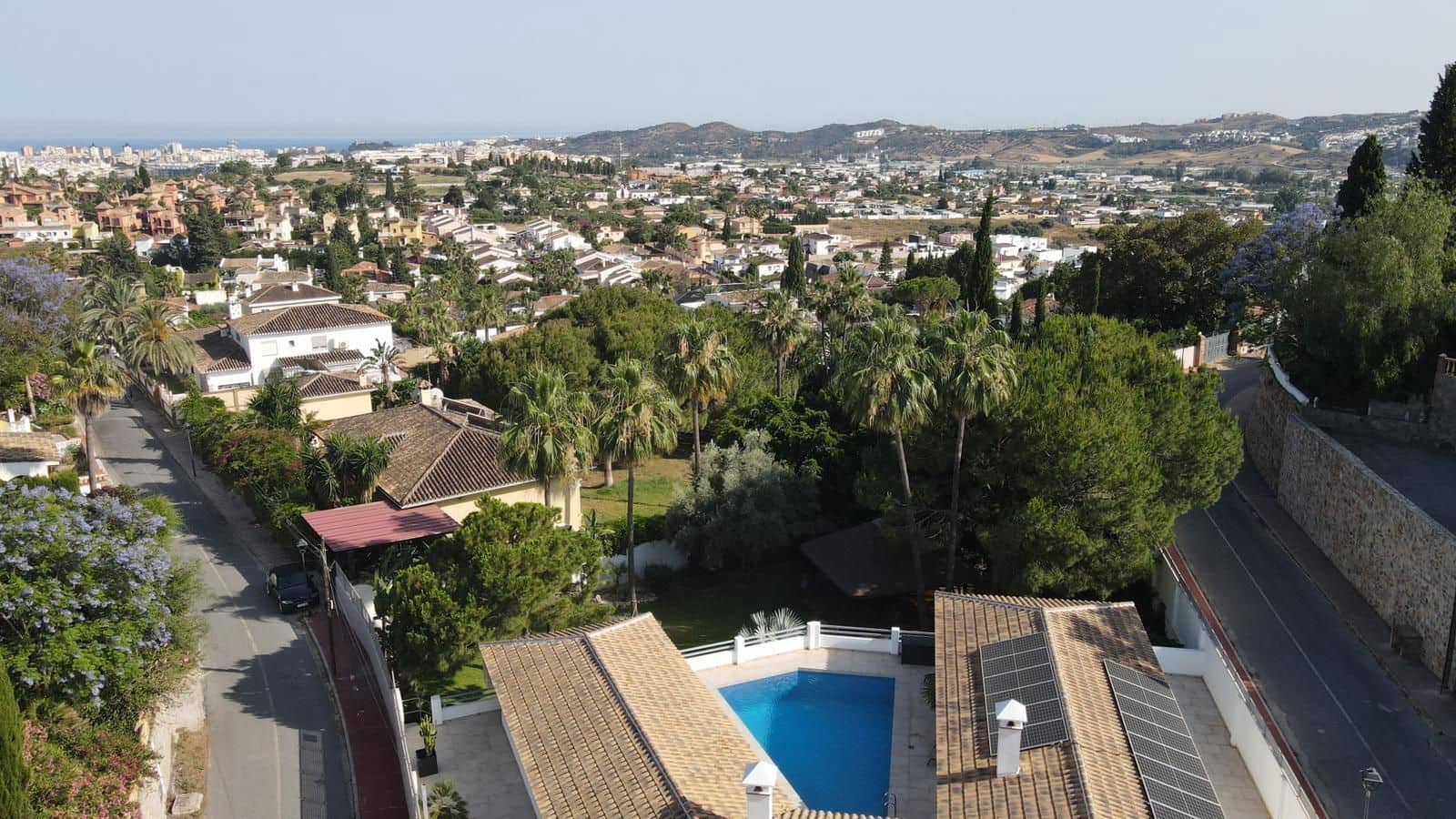 5 bedroom Villa for sale in Mijas Costa - € 1,345,000 (Ref: 9695040)