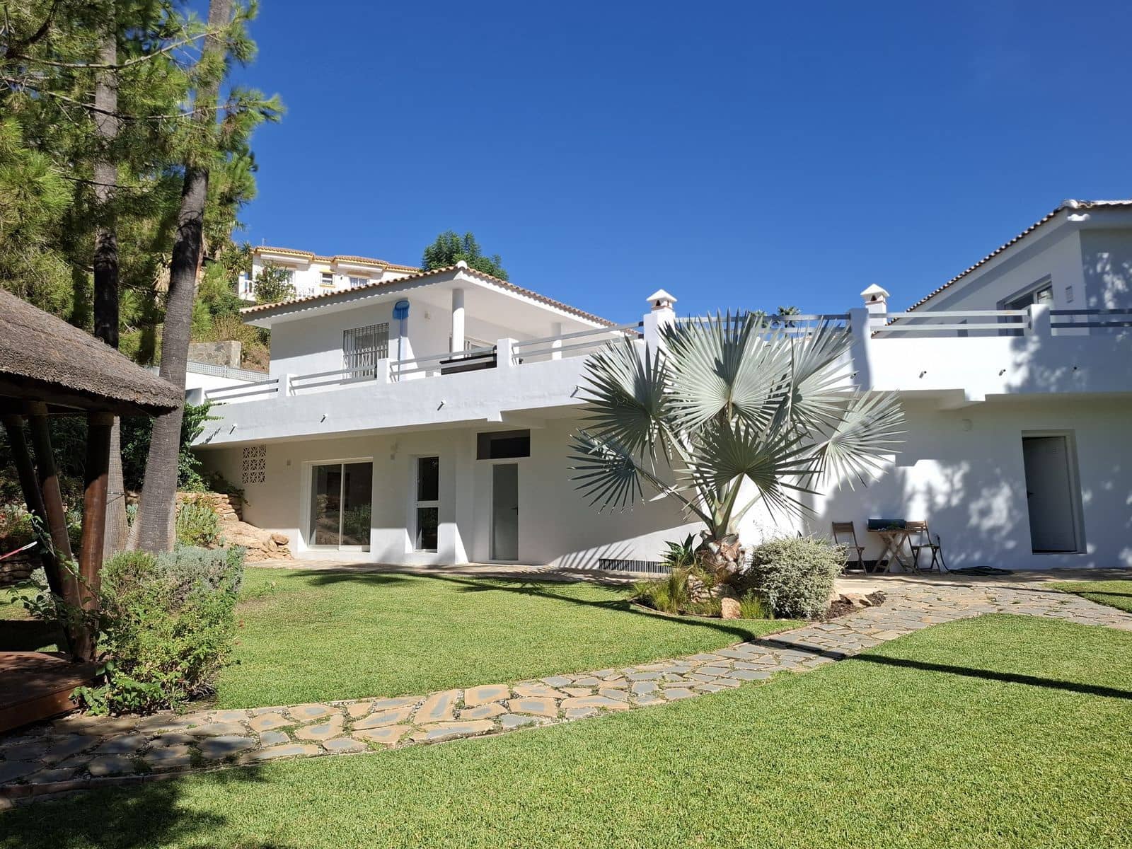 5 bedroom Villa for sale in Mijas Costa - € 1,345,000 (Ref: 9695040)