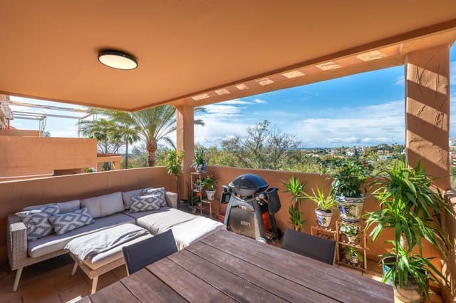 2 bedroom Apartment for sale in Elviria, Marbella - € 395,000 (Ref: 9695041)