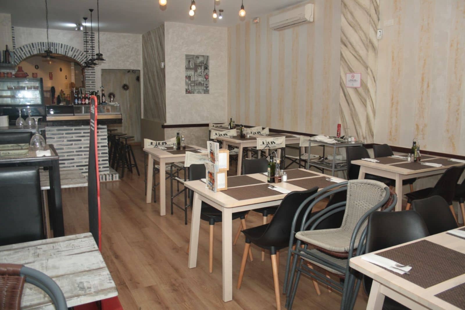 Restaurang/Bar till salu i Estepona - 350 000 € (Ref: 9695048)