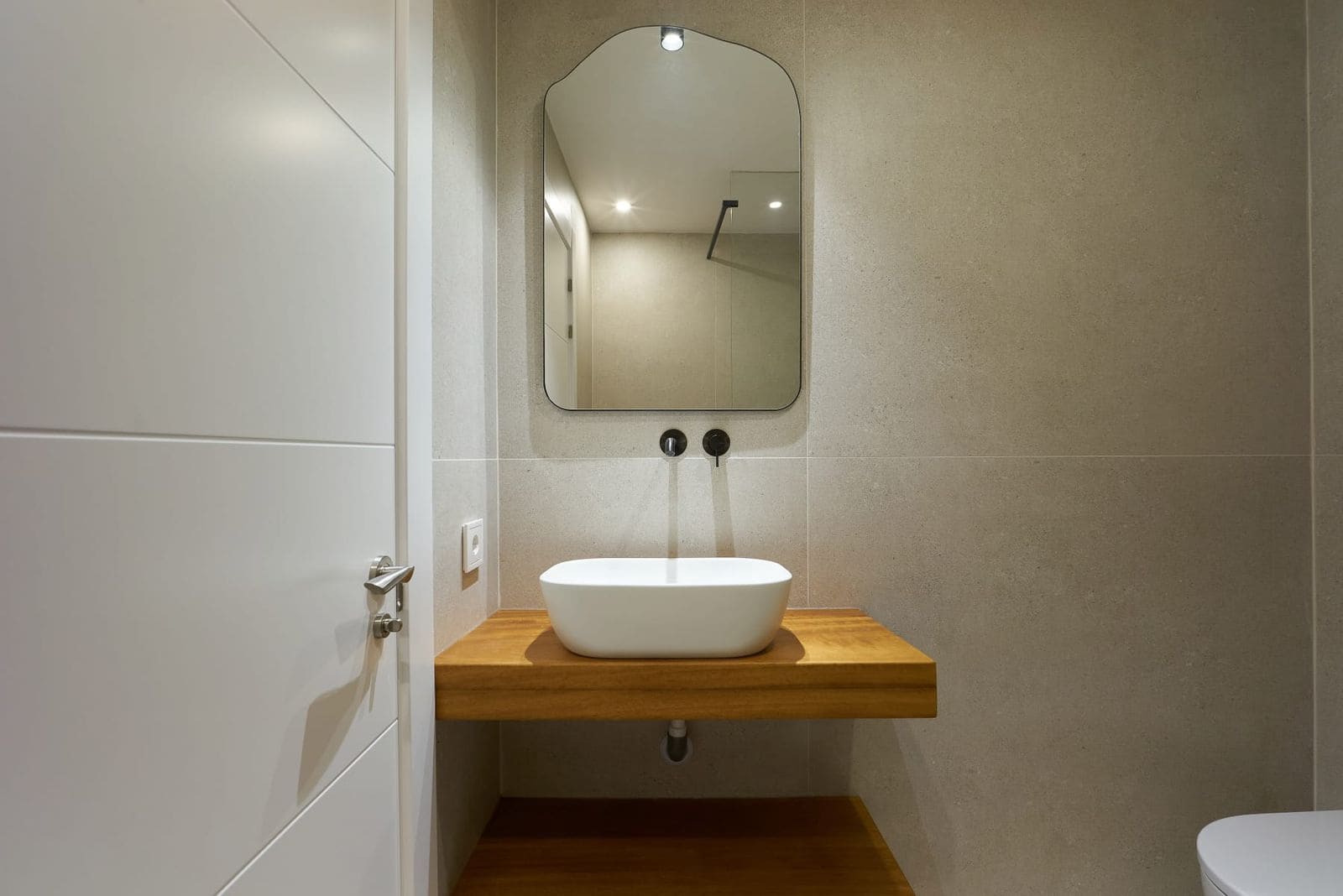 4 bedroom Townhouse for sale in Nueva Andalucia - € 1,650,000 (Ref: 9695049)