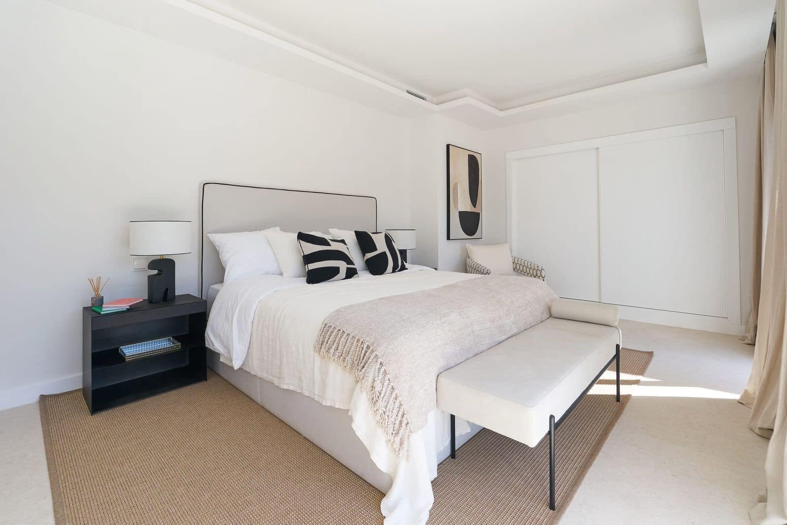 4 bedroom Townhouse for sale in Nueva Andalucia - € 1,650,000 (Ref: 9695049)