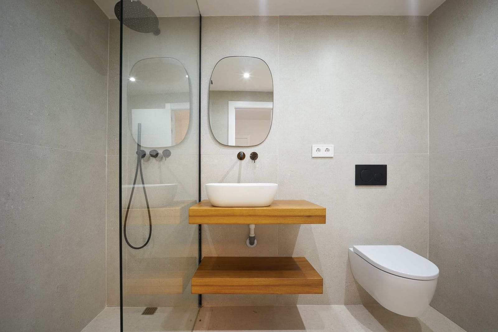 4 bedroom Townhouse for sale in Nueva Andalucia - € 1,650,000 (Ref: 9695049)