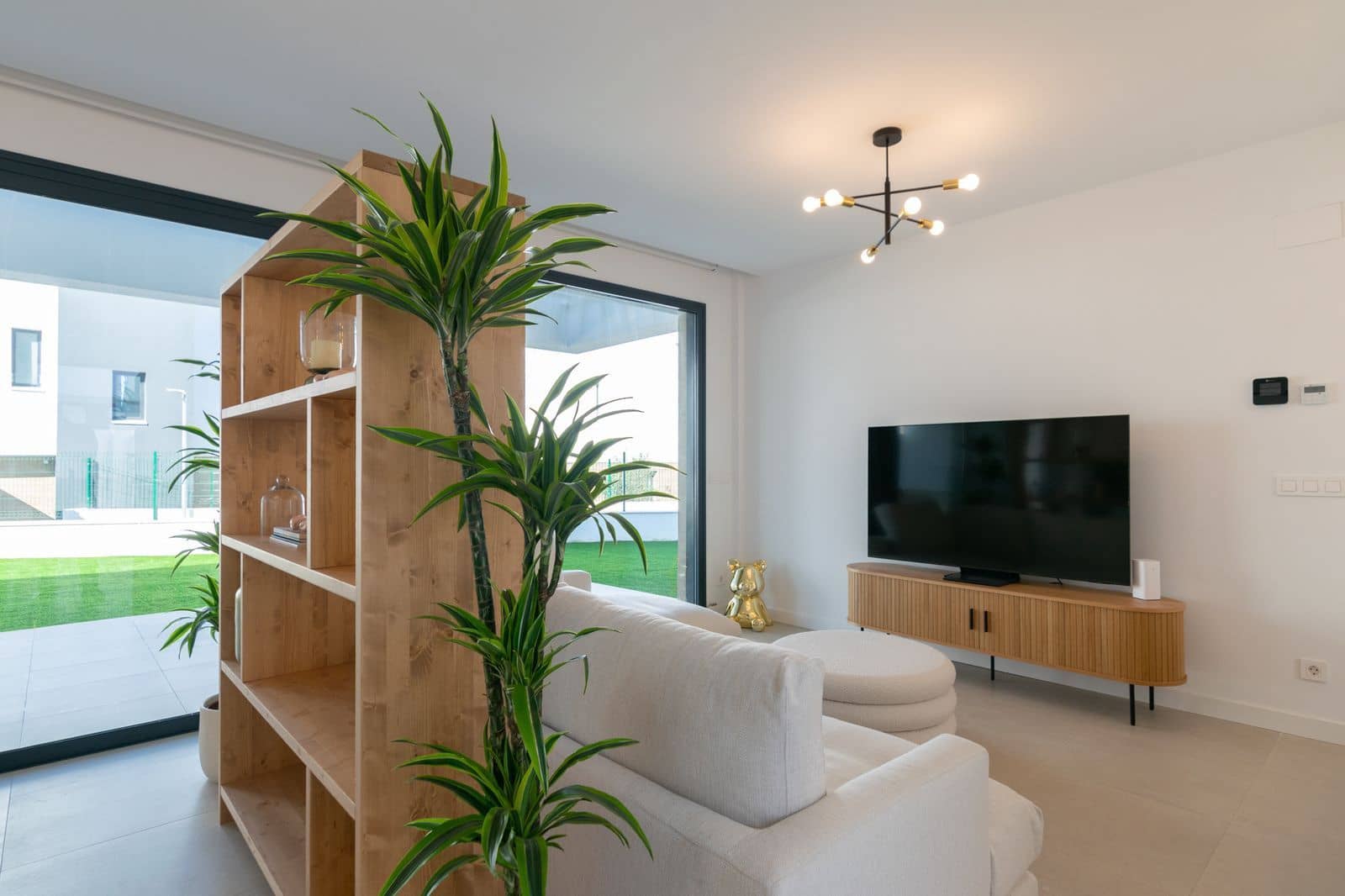 4 soveværelse Semi-Rækkehus til salg i Atalaya-Isdabe - € 950.000 (Ref: 9695055)