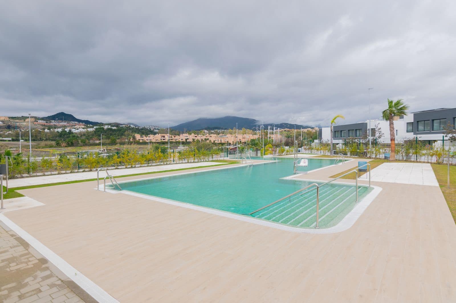 4 soveværelse Semi-Rækkehus til salg i Atalaya-Isdabe - € 950.000 (Ref: 9695055)