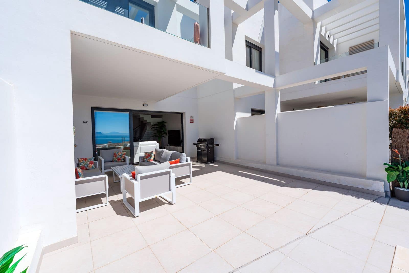 4 soveværelse Byhus til salg i Manilva - € 799.000 (Ref: 9695059)