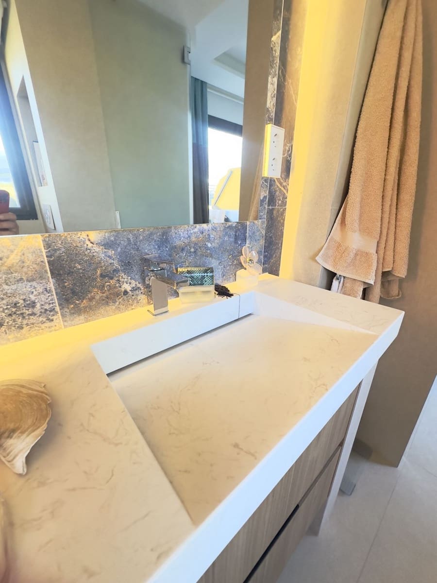 3 chambre Penthouse à vendre à New Golden Mile - 1 100 000 € (Ref: 9695093)