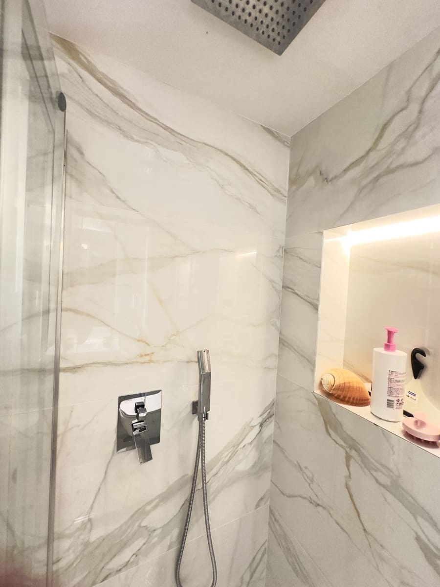 3 chambre Penthouse à vendre à New Golden Mile - 1 100 000 € (Ref: 9695093)