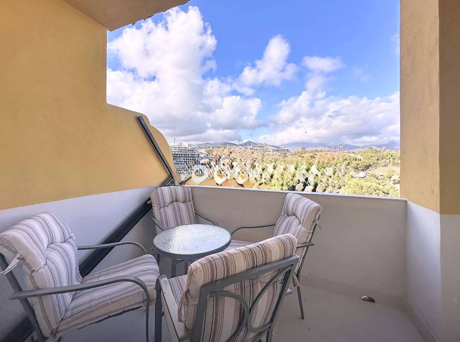 3 chambre Penthouse à vendre à New Golden Mile - 1 100 000 € (Ref: 9695093)