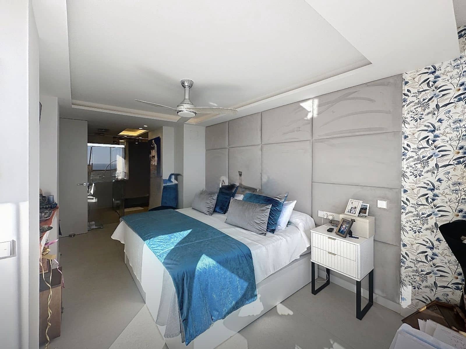 3 chambre Penthouse à vendre à New Golden Mile - 1 100 000 € (Ref: 9695093)