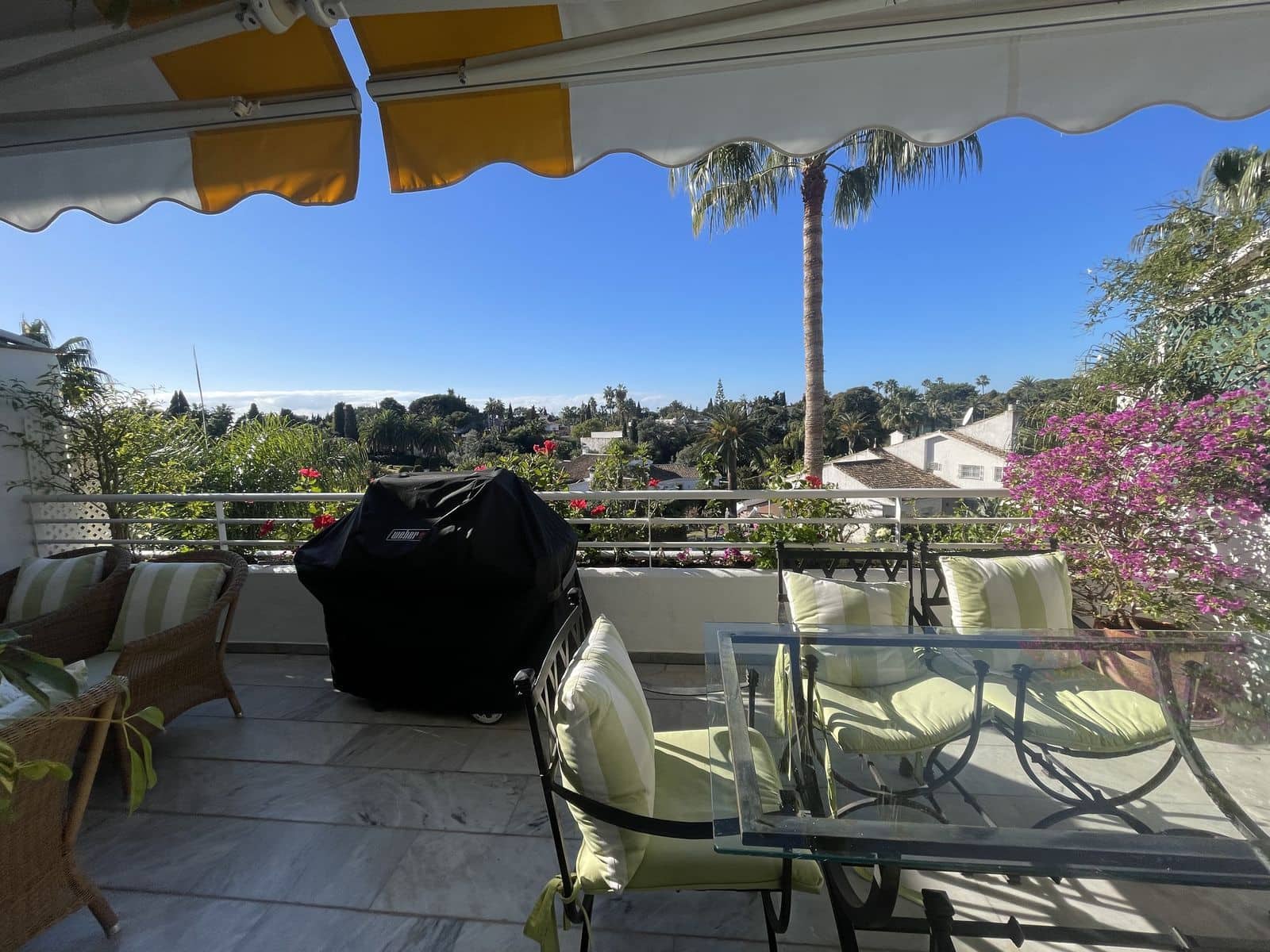 4 soveværelse Penthouse til salg i Guadalmina - € 950.000 (Ref: 9695094)