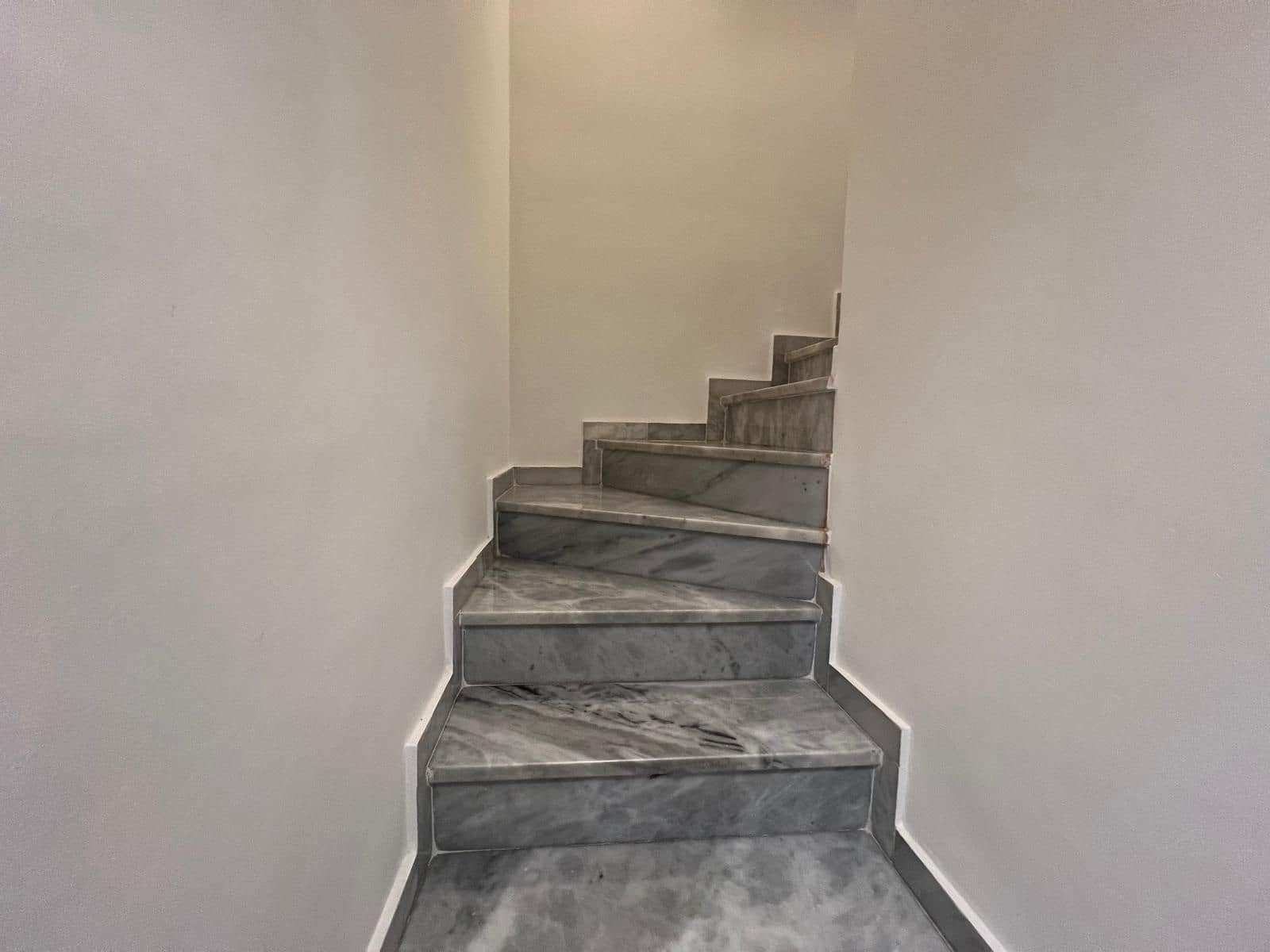 4 soveværelse Penthouse til salg i Guadalmina - € 950.000 (Ref: 9695094)