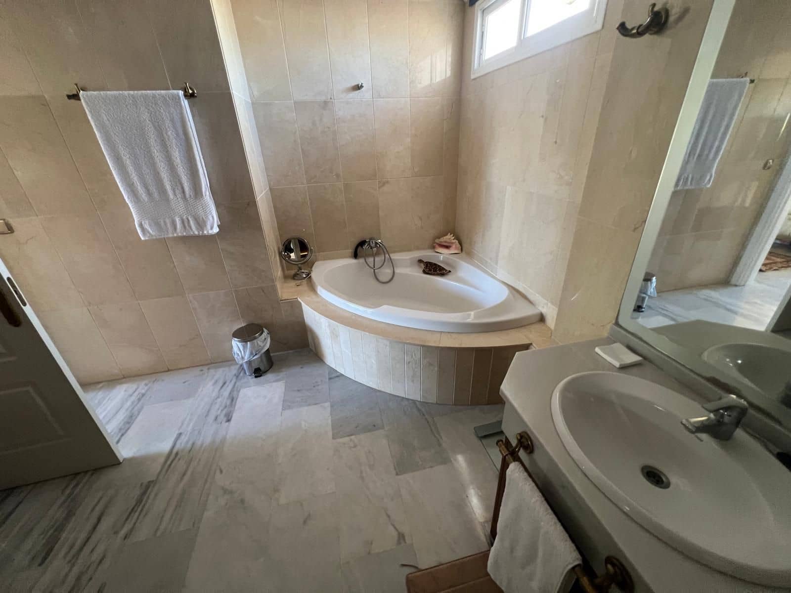 4 soveværelse Penthouse til salg i Guadalmina - € 950.000 (Ref: 9695094)