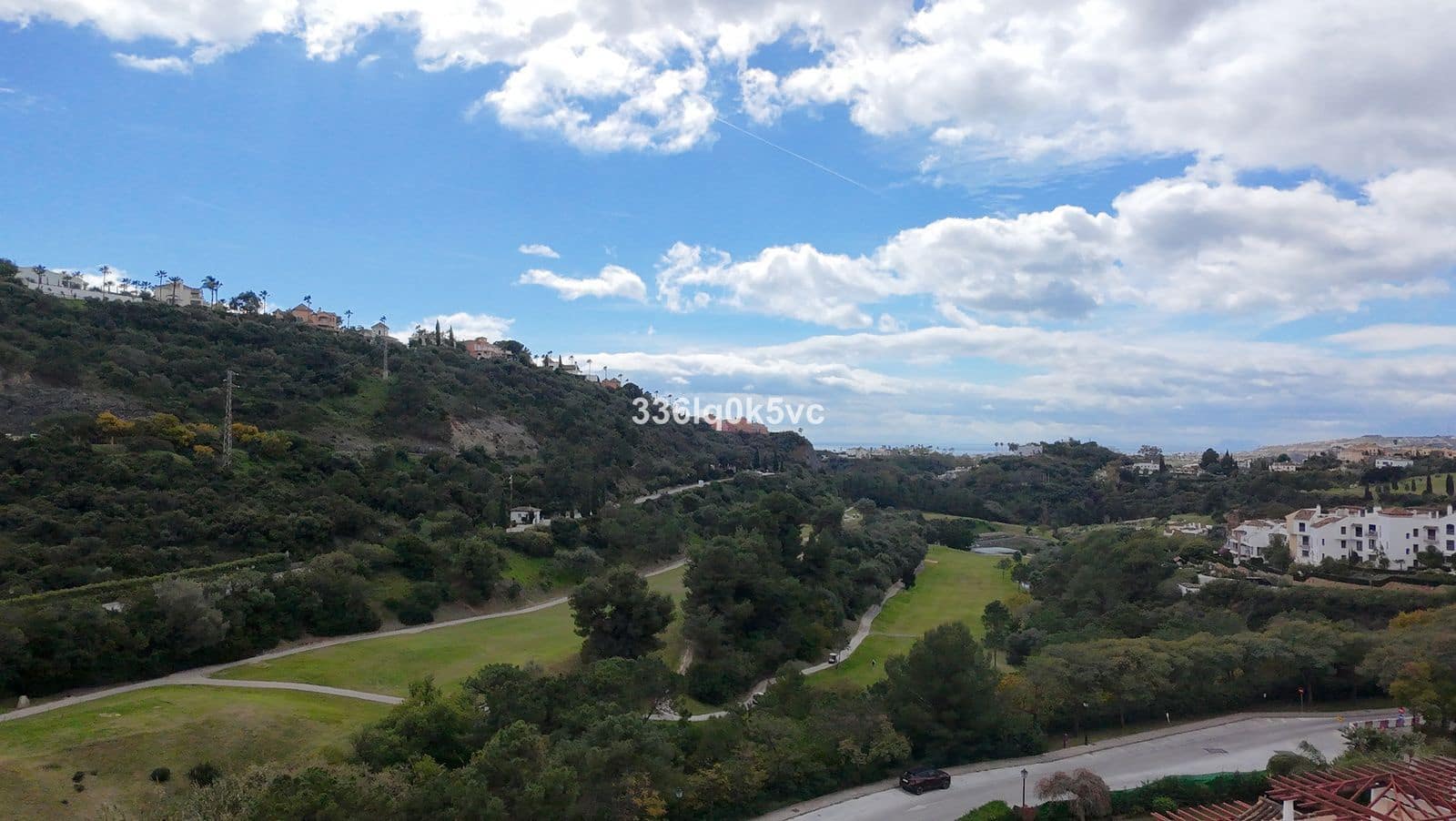 5 sypialnia Penthouse na sprzedaż w Benahavis - 998 000 € (Ref: 9695101)