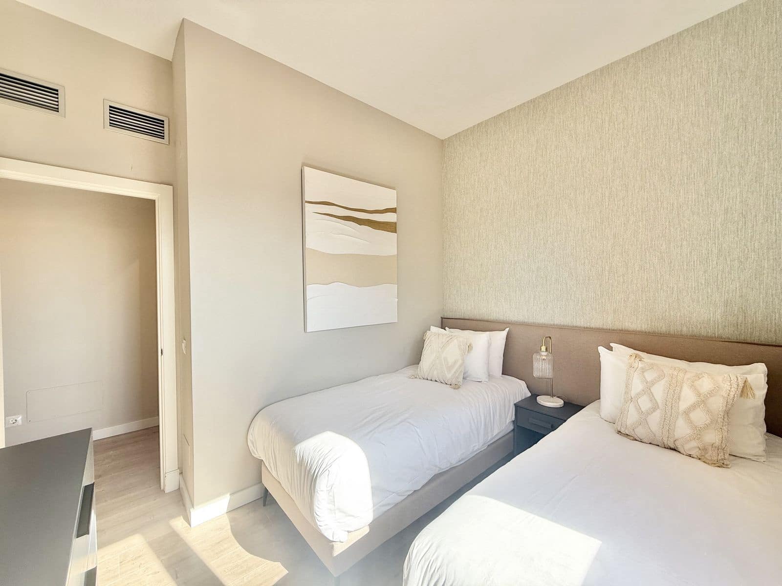 3 quarto Penthouse para venda em Benahavis - 465 000 € (Ref: 9695102)