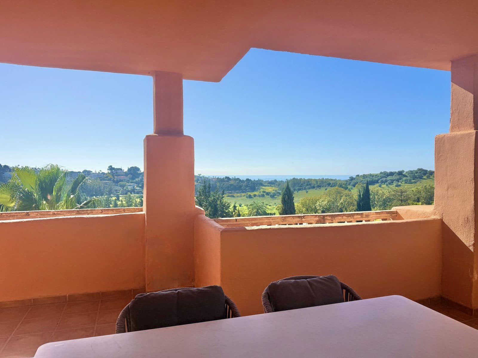 3 quarto Penthouse para venda em Benahavis - 465 000 € (Ref: 9695102)