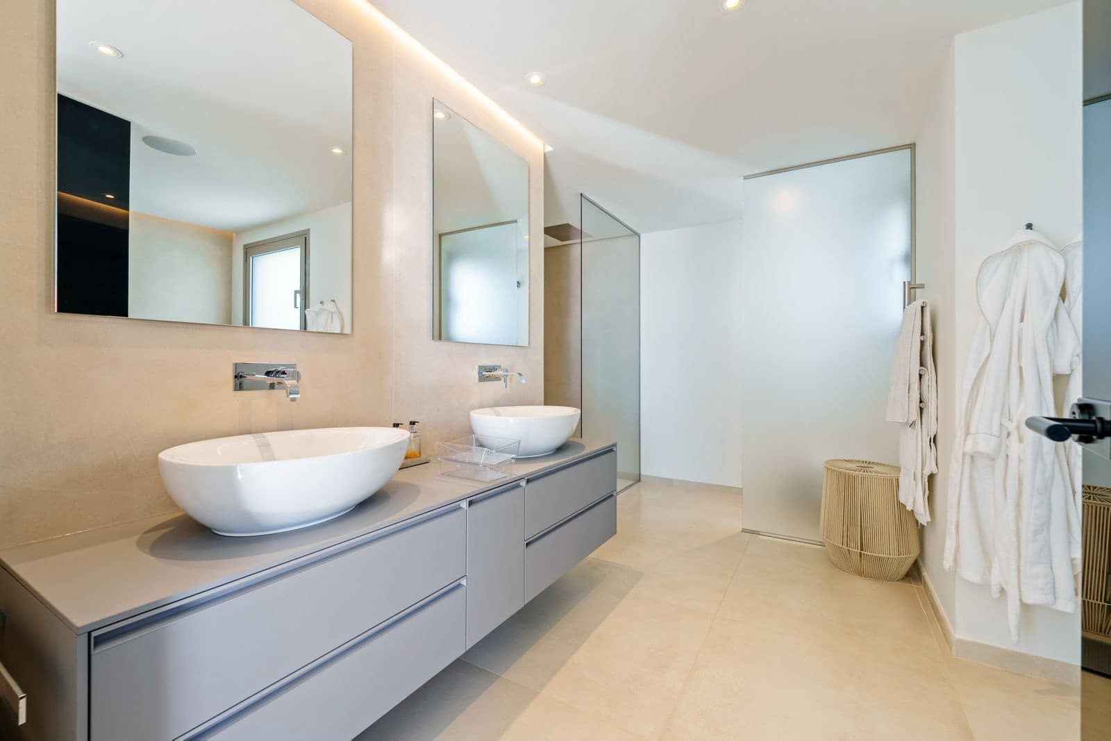 Ático de 3 habitaciones en Aloha Golf en venta - 3.150.000 € (Ref: 9695106)