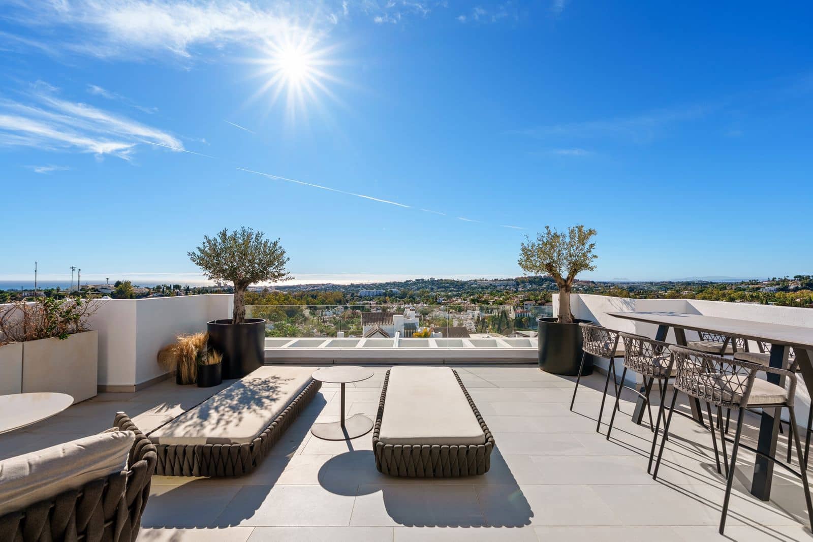 Ático de 3 habitaciones en Aloha Golf en venta - 3.150.000 € (Ref: 9695106)