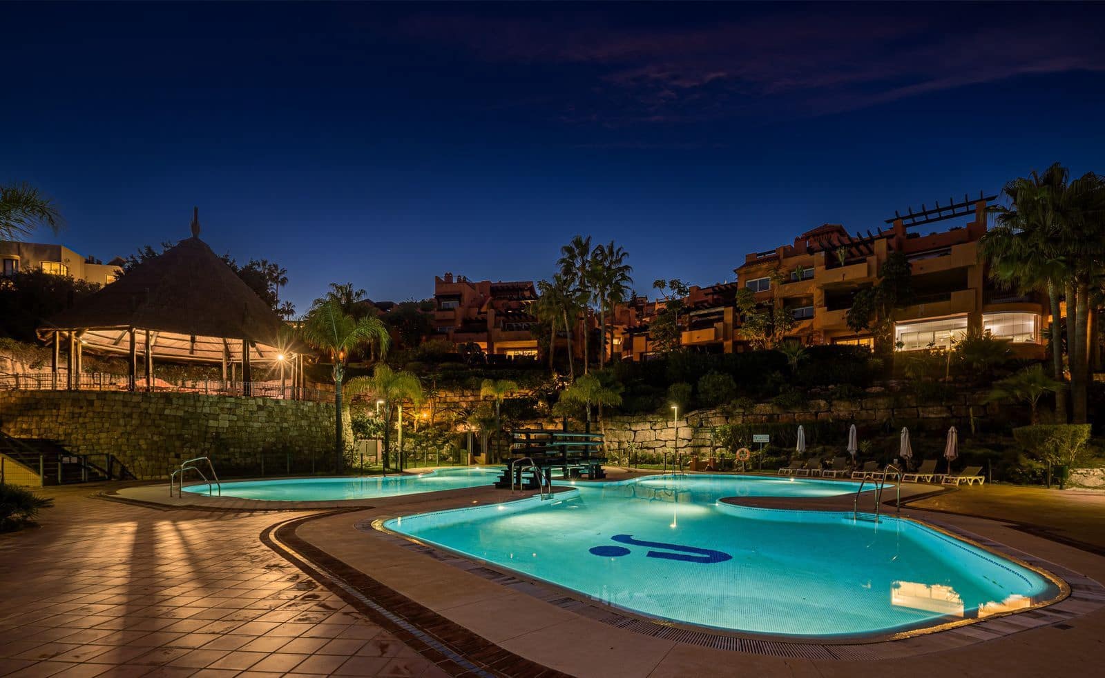 4 chambre Appartement à vendre à Nueva Andalucia - 820 000 € (Ref: 9738661)