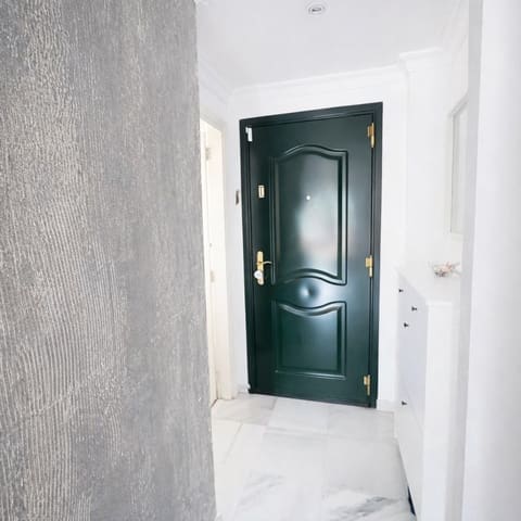 2 quarto Apartamento para venda em Aloha Golf, Marbella - 405 000 € (Ref: 9738662)