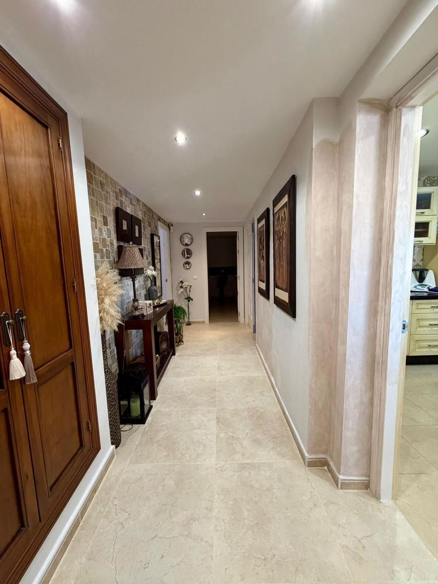 4 sovrum Takvåning till salu i Estepona - 514 800 € (Ref: 9738664)