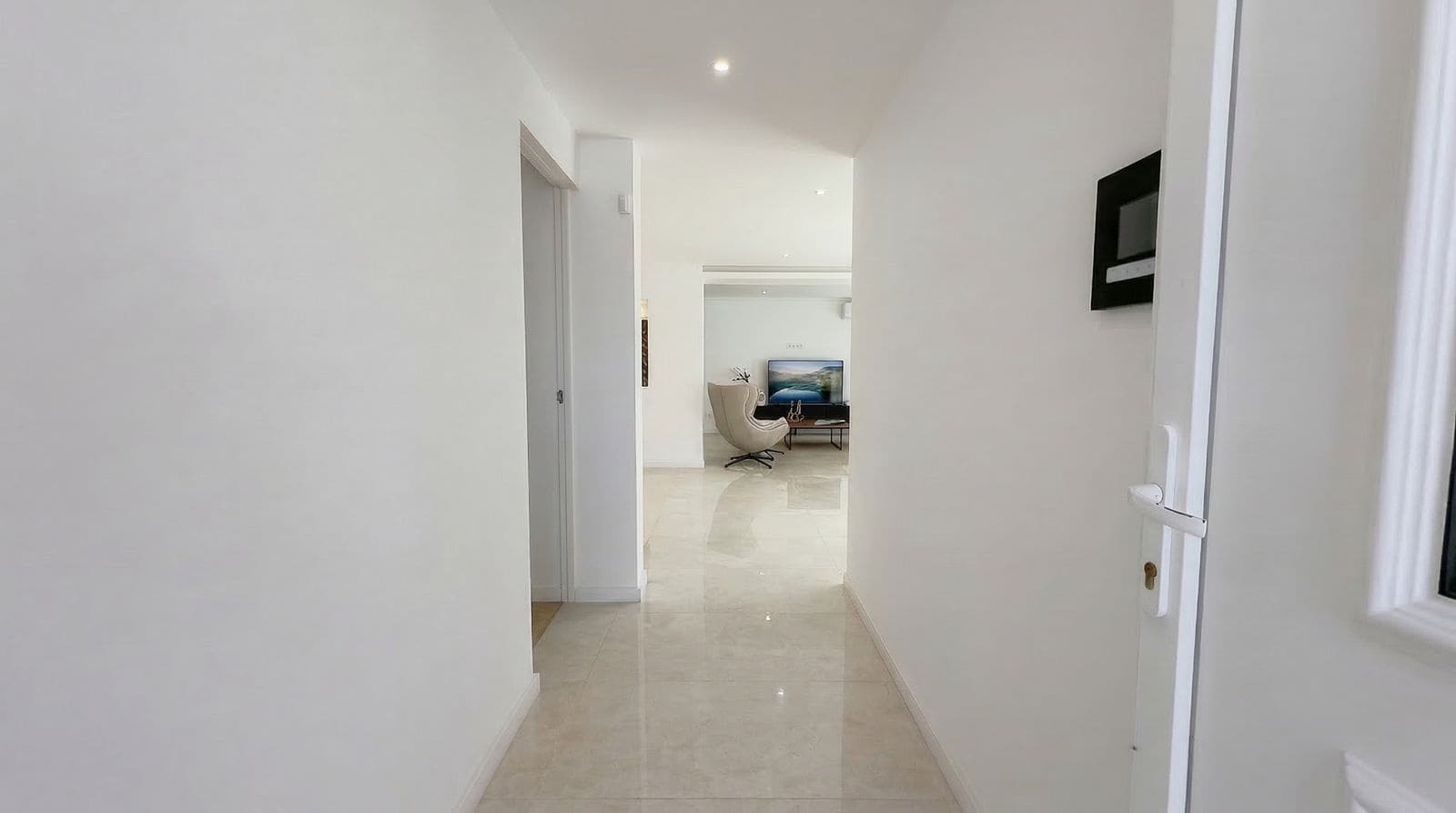 Pareado de 3 habitaciones en Calahonda en venta - 699.999 € (Ref: 9738666)