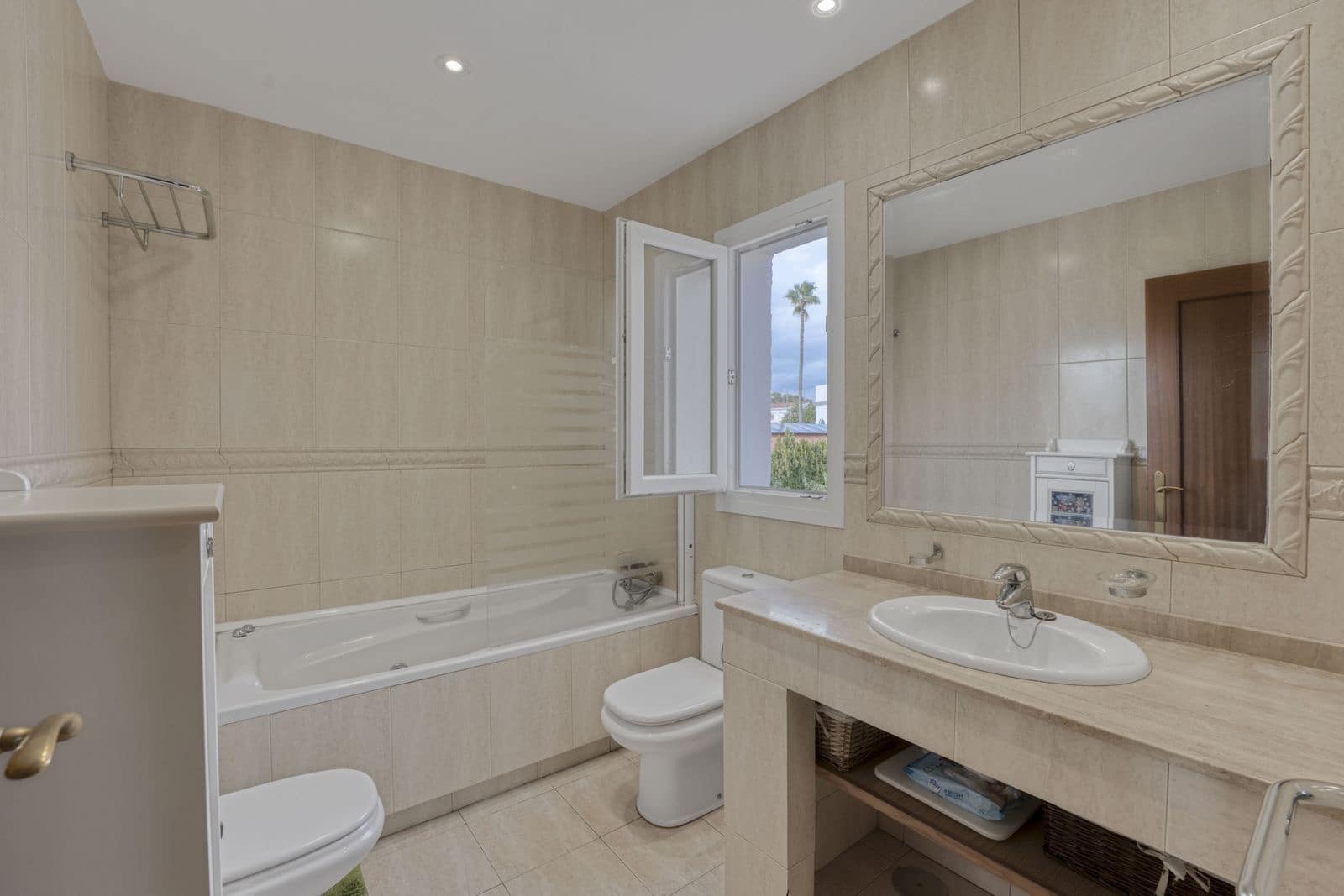 5 slaapkamer Villa te koop in Malaga stad - € 890.000 (Ref: 9738668)