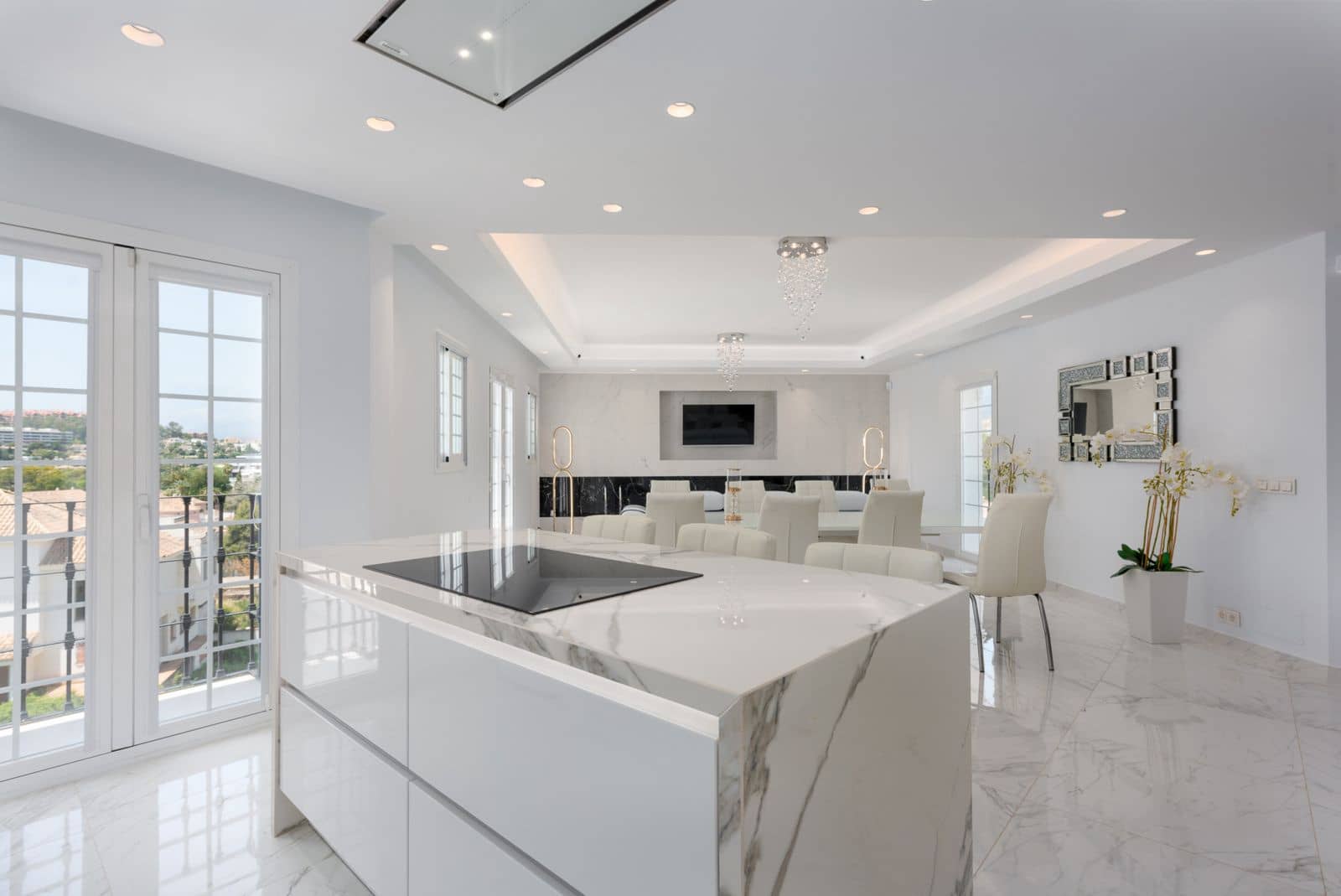 3 soveværelse Byhus til salg i Nueva Andalucia - € 1.050.000 (Ref: 9738669)