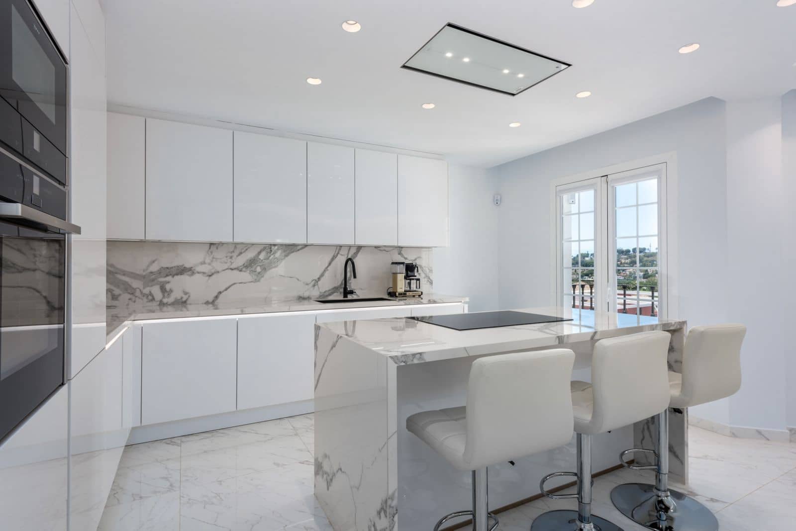 3 soveværelse Byhus til salg i Nueva Andalucia - € 1.050.000 (Ref: 9738669)