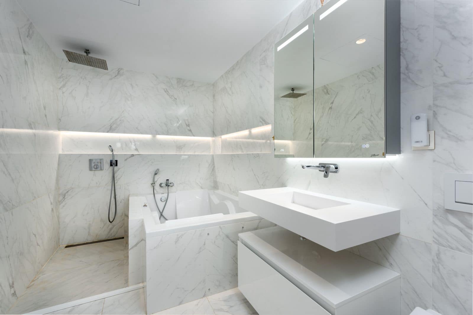 3 soveværelse Byhus til salg i Nueva Andalucia - € 1.050.000 (Ref: 9738669)