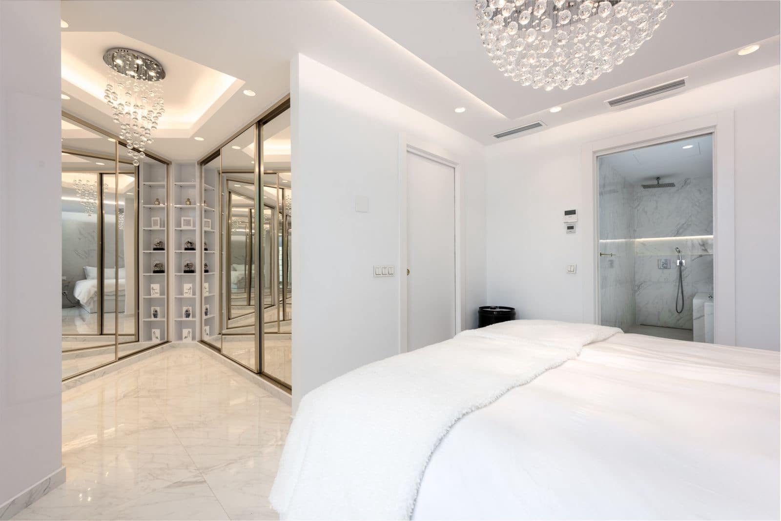 3 soveværelse Byhus til salg i Nueva Andalucia - € 1.050.000 (Ref: 9738669)