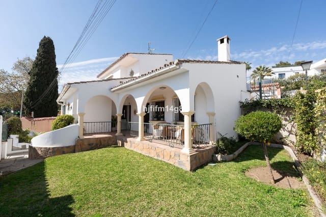 4 chambre Villa/Maison à vendre à Nueva Andalucia, Marbella - 745 000 € (Ref: 9738670)
