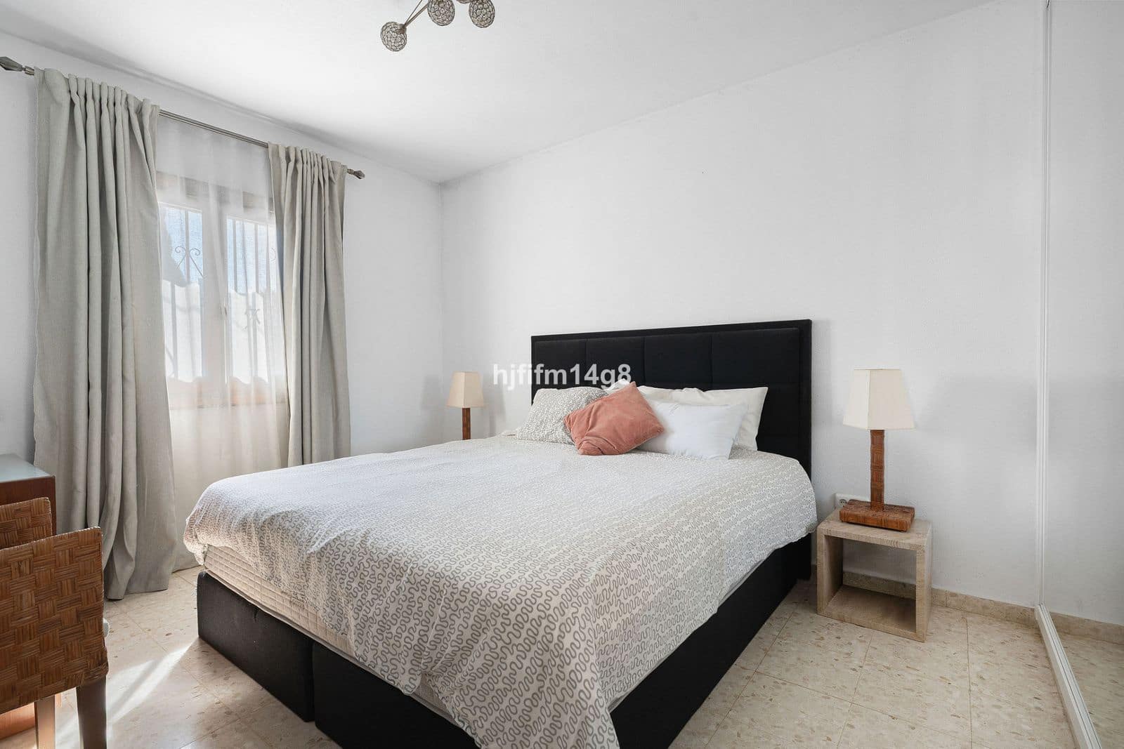 4 sypialnia Willa na sprzedaż w Nueva Andalucia - 745 000 € (Ref: 9738670)