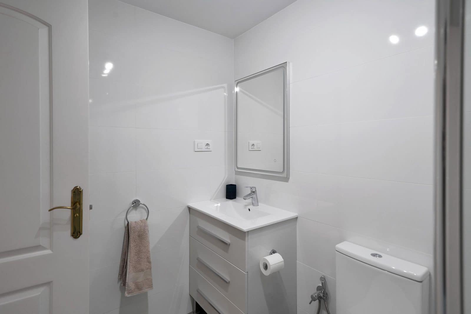 2 sovrum Takvåning till salu i Estepona - 385 000 € (Ref: 9738671)