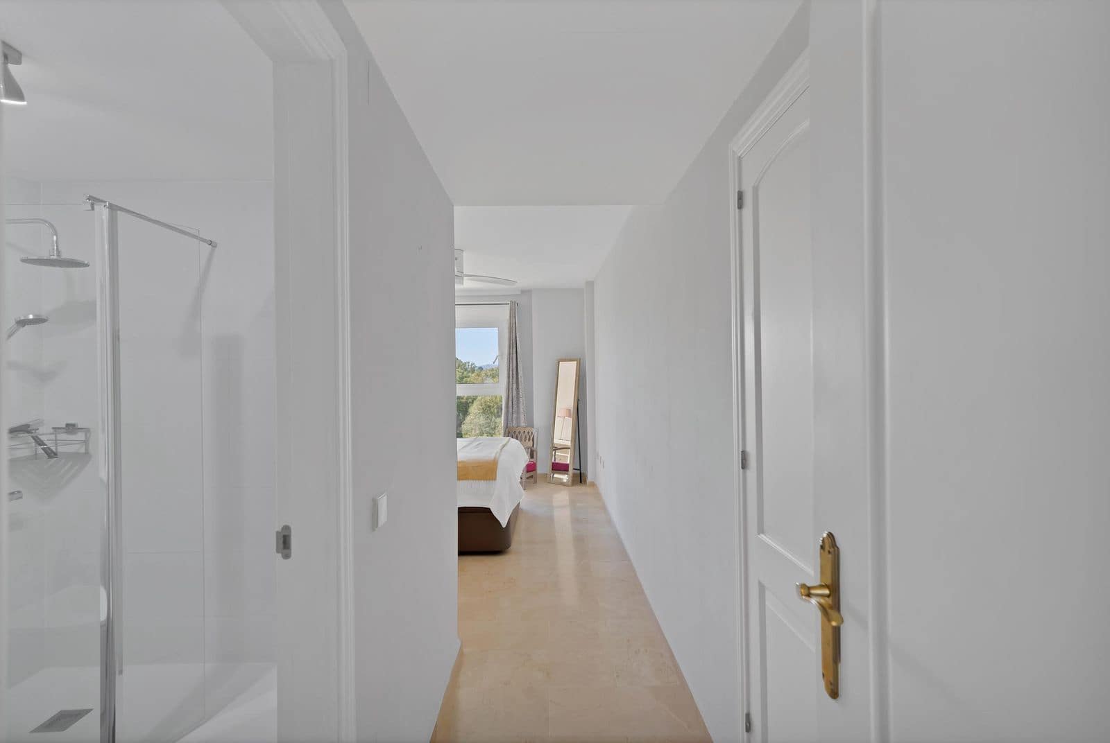 2 sovrum Takvåning till salu i Estepona - 385 000 € (Ref: 9738671)