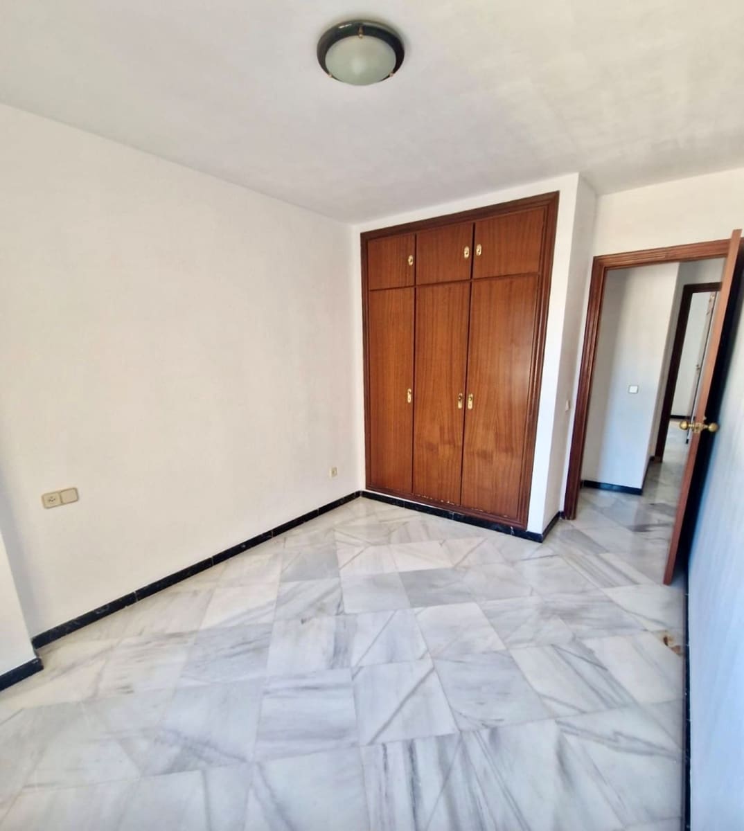 3 bedroom Apartment for sale in San Pedro de Alcantara - € 349,000 (Ref: 9738673)