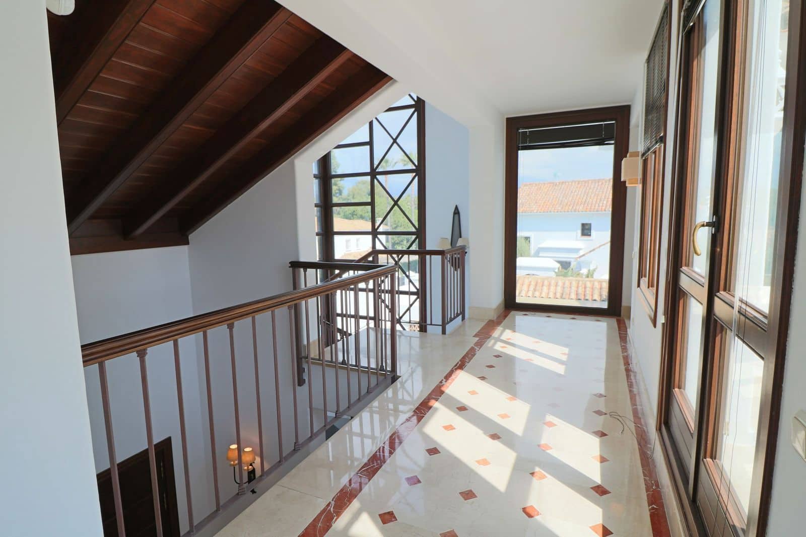 5 slaapkamer Villa te koop in Guadalmina - € 1.950.000 (Ref: 9738676)
