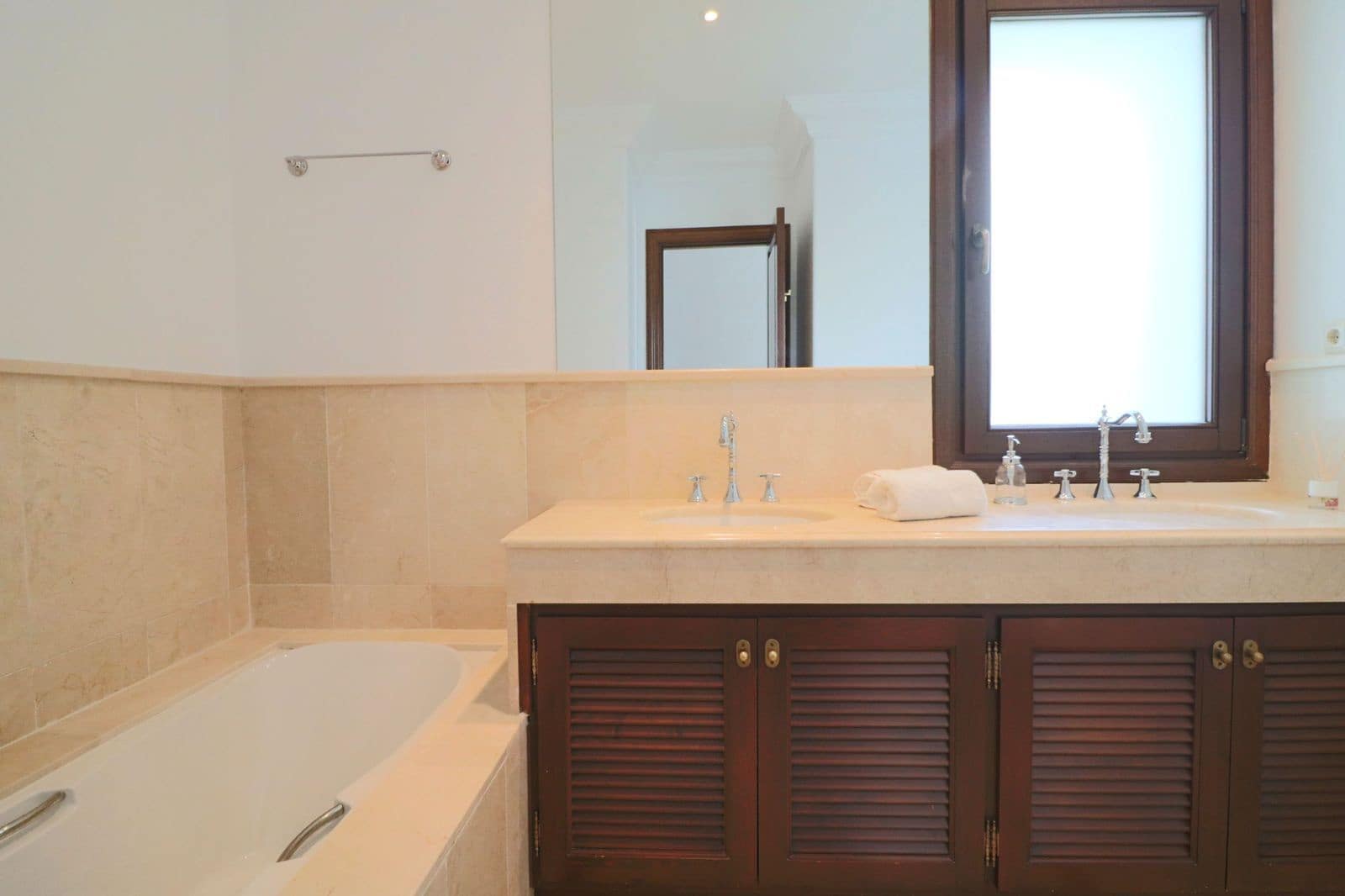 5 slaapkamer Villa te koop in Guadalmina - € 1.950.000 (Ref: 9738676)