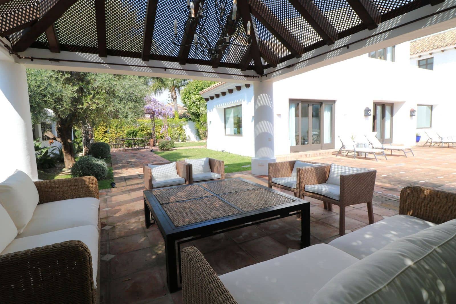 5 slaapkamer Villa te koop in Guadalmina - € 1.950.000 (Ref: 9738676)
