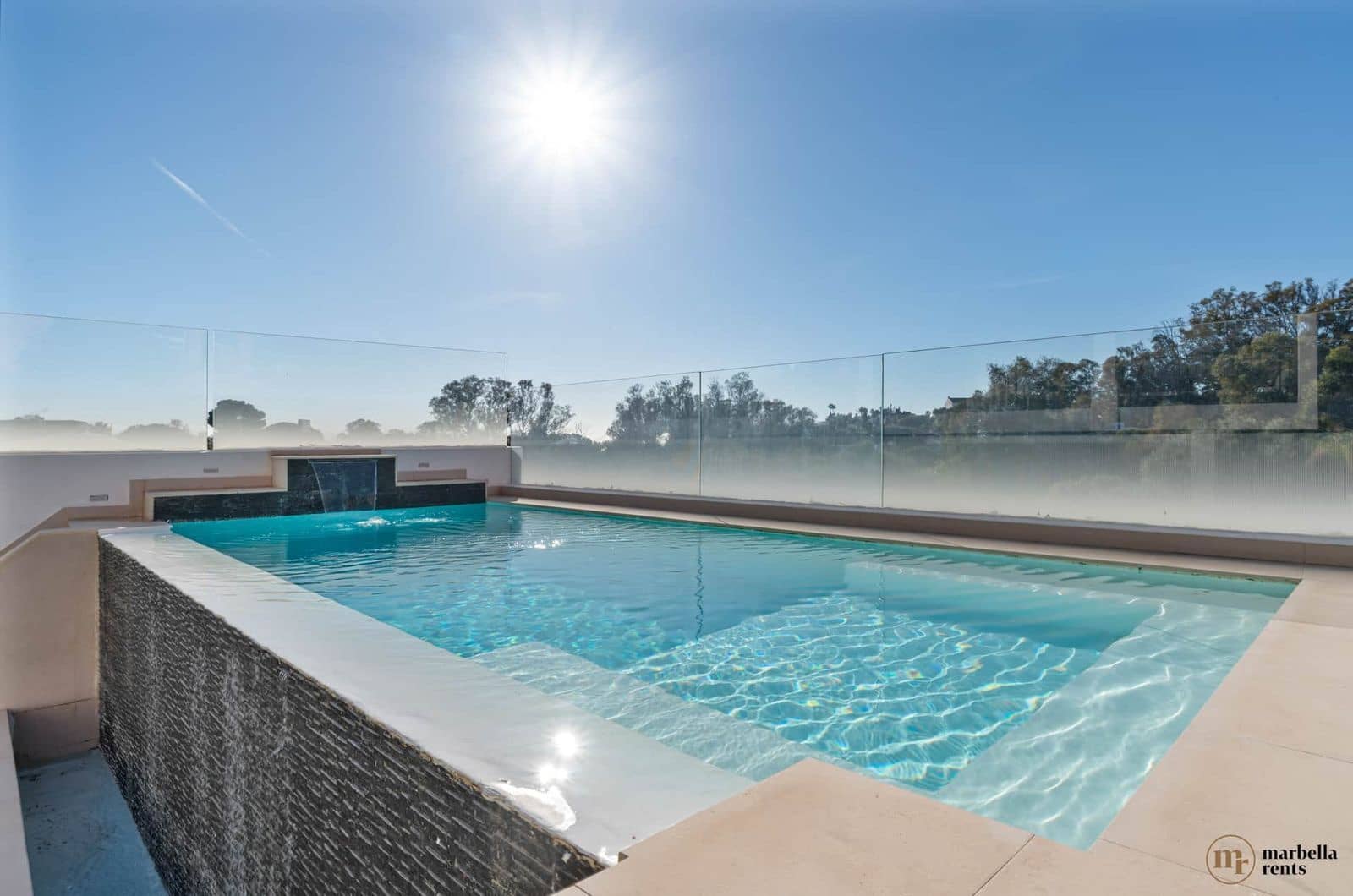 6 chambre Villa/Maison Semi-Mitoyenne à vendre à Marbella - 1 200 000 € (Ref: 9738677)