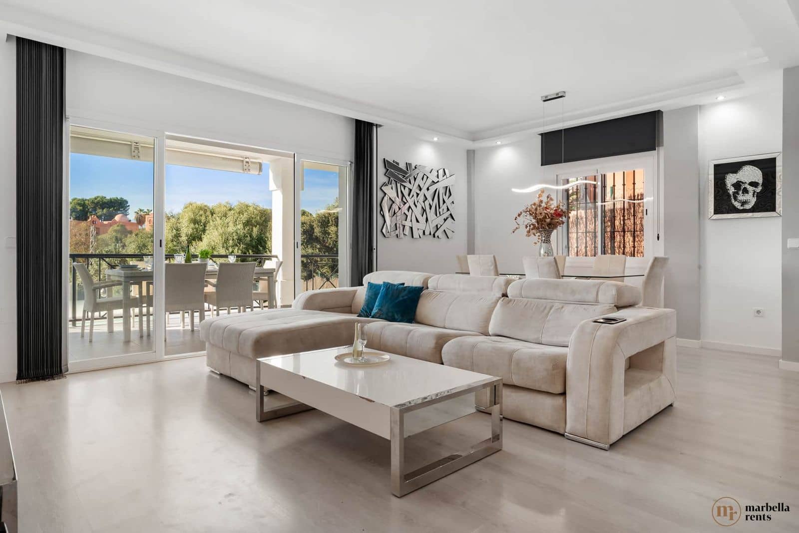 6 chambre Villa/Maison Semi-Mitoyenne à vendre à Marbella - 1 200 000 € (Ref: 9738677)