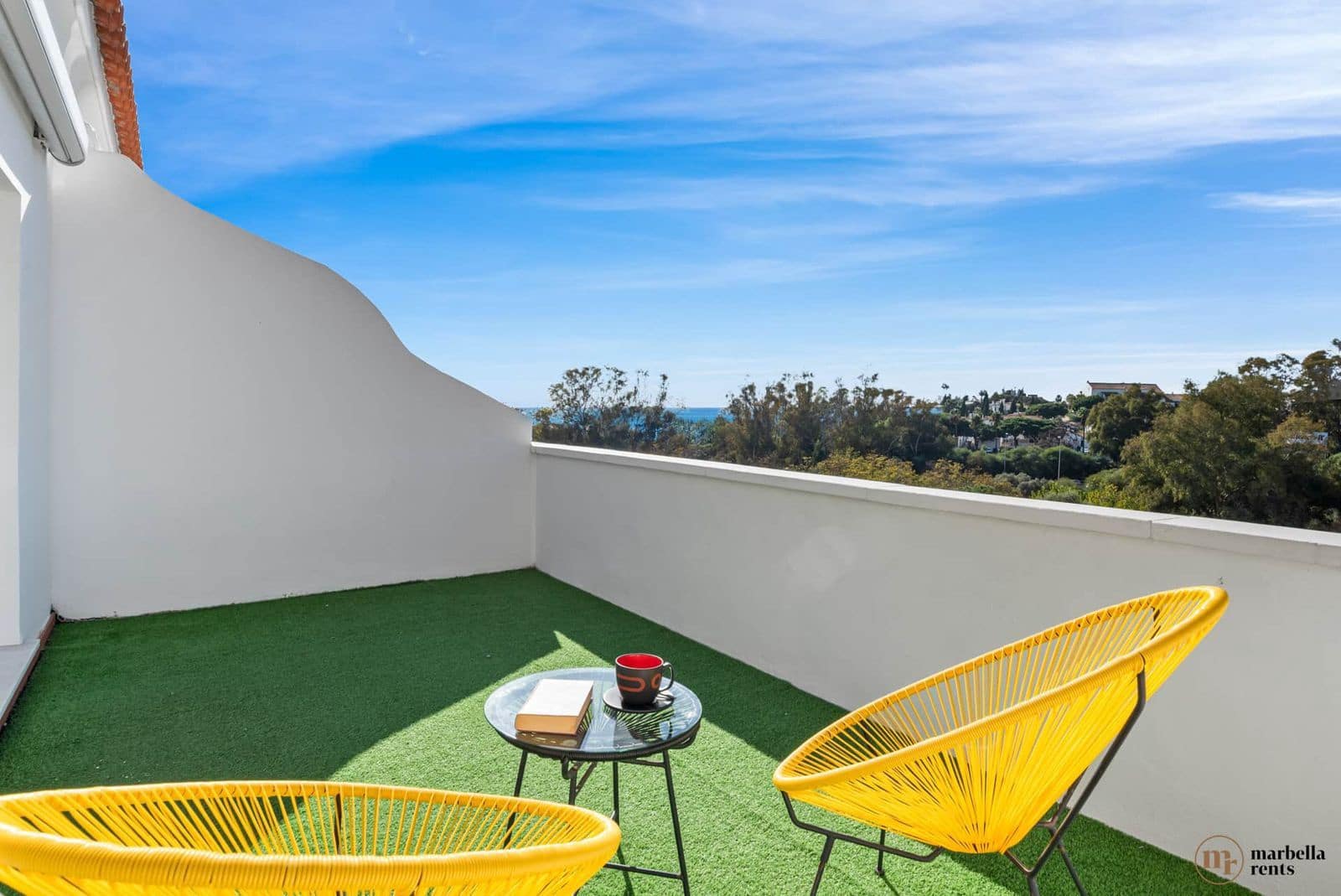 6 chambre Villa/Maison Semi-Mitoyenne à vendre à Marbella - 1 200 000 € (Ref: 9738677)