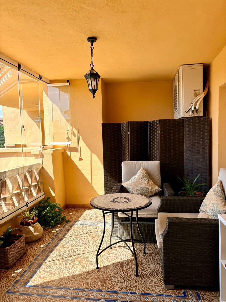 2 bedroom Apartment for sale in Calahonda - € 369,000 (Ref: 9738678)